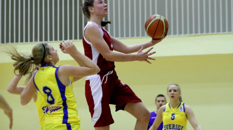 Spēka uzbrucēja Paula Strautmane nopelnīja Baltijas jūras kausa izcīņas vērtīgākās spēlētājas balvu
Foto: Basket.ee