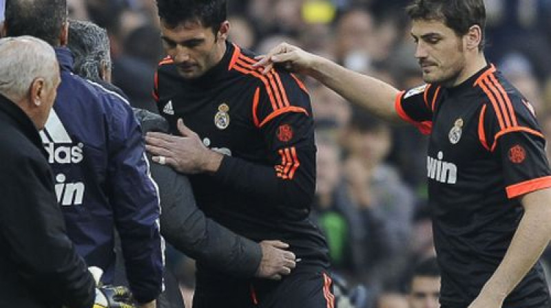 Antonio Adans un Ikers Kasiljass
Foto: AFP/Scanpix