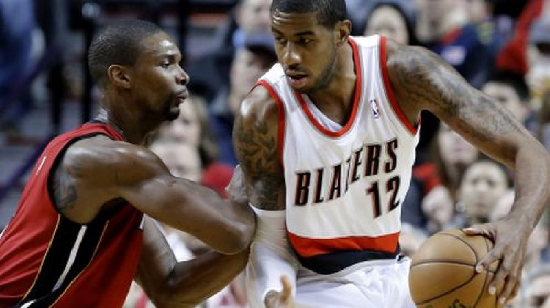 Lai arī spēlē vairāk punktus guva Kriss Bošs, Lemarkuss Aldridžs var priecāties par komandas uzvaru
Foto:AP/Scanpix