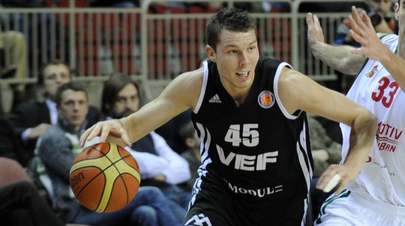 Dairis Bertāns 
Foto: Romāns Kokšarovs, Sporta Avīze, f64