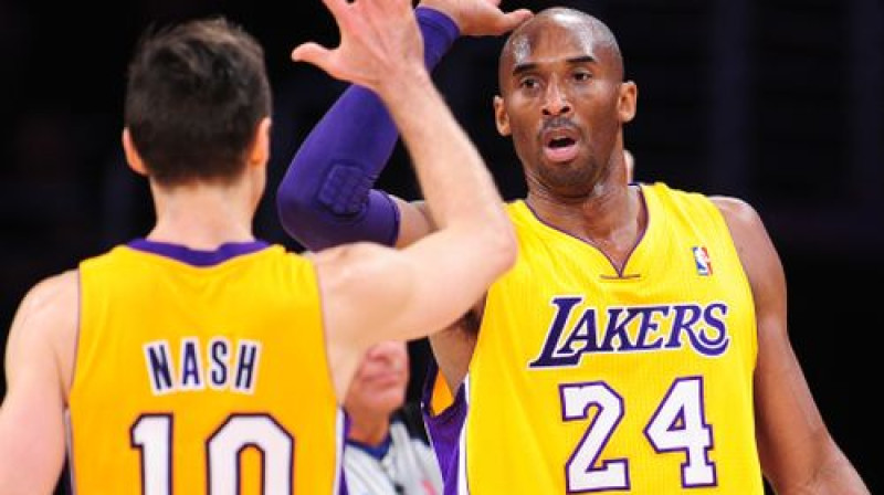 Stīva Neša un Kobes Braienta sadarbība kļūst arvien auglīgāka
Foto:AFP/Scanpix