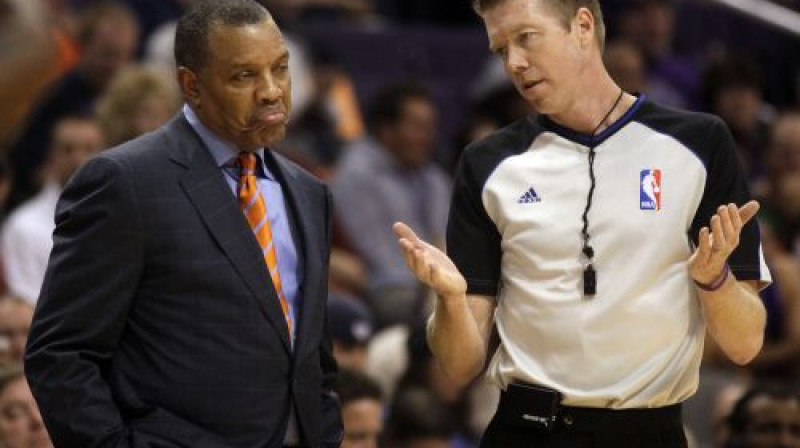 Alvins Džentrijs un tiesnesis Eds Malojs
Foto: AFP/Scanpix