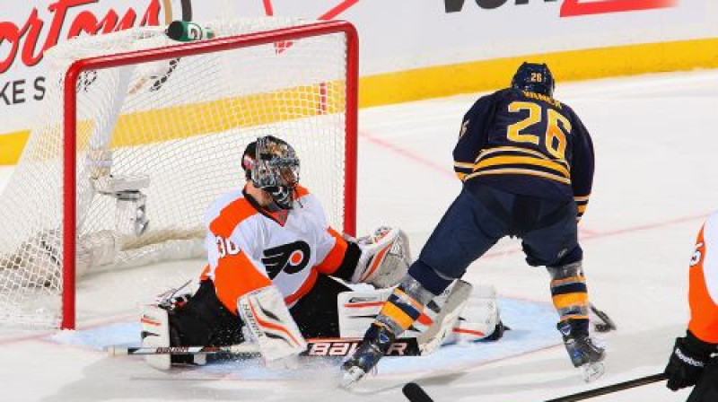 Tomass Vaneks realizēja izgājienu vienatnē pret Iļju Brizgalovu un nopelnīja piecus punktus
Foto: AFP/Scanpix