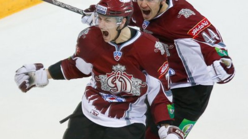 Miks Indrašis (priekšplānā) pēc iespaidīgā gola
Foto: dinamoriga.lv