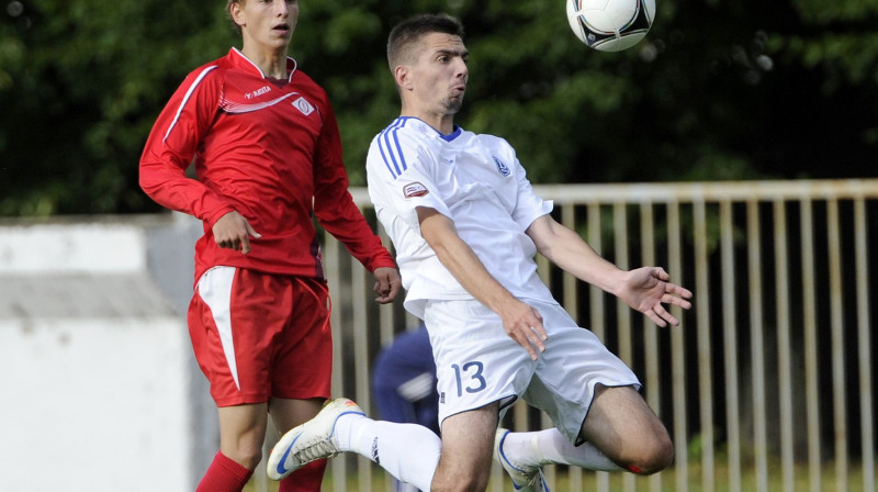 Vitālijs Ziļs 
Foto: Romāns Kokšarovs, Sporta Avīze, f64