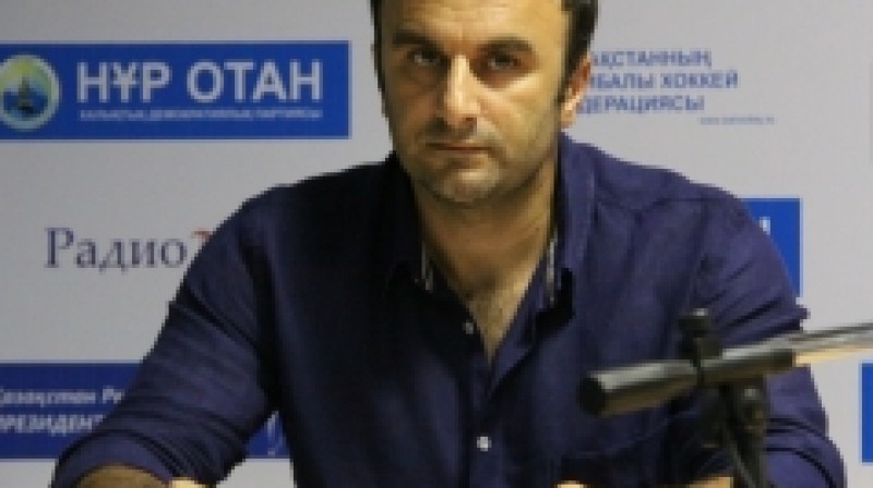 Kazahstānas ģenerālmenedžeris Šumi Babajevs
Foto: icehockey.kz
