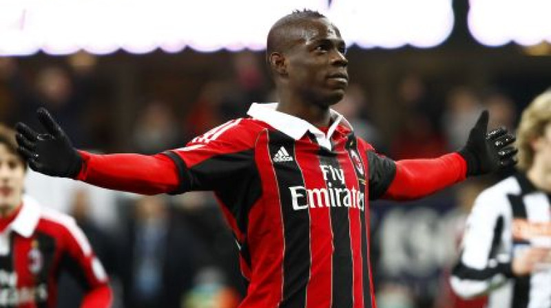Mario Balotelli atzīmē pirmos gūtos vārtus
Foto: digitale/scanpix