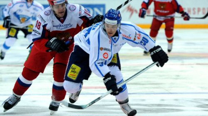 Juhamati Āltonens pret Mihailu Varnakovu
Foto: AFP/Scanpix