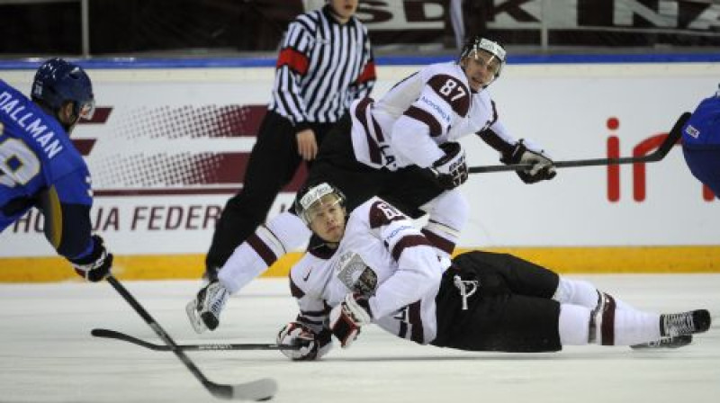 Juris Štāls ne tikai guva vārtus, bet arī pašaizliedzīgi cīnījās aizsardzībā
Foto: Romāns Kokšarovs, Sporta Avīze/f64