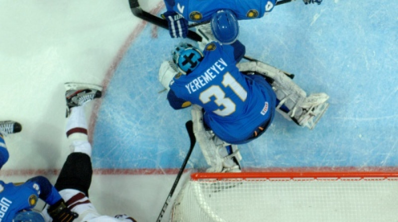 Epizode no Latvijas un Kazahstānas spēles
Foto: Romāns Kokšarovs (f64)