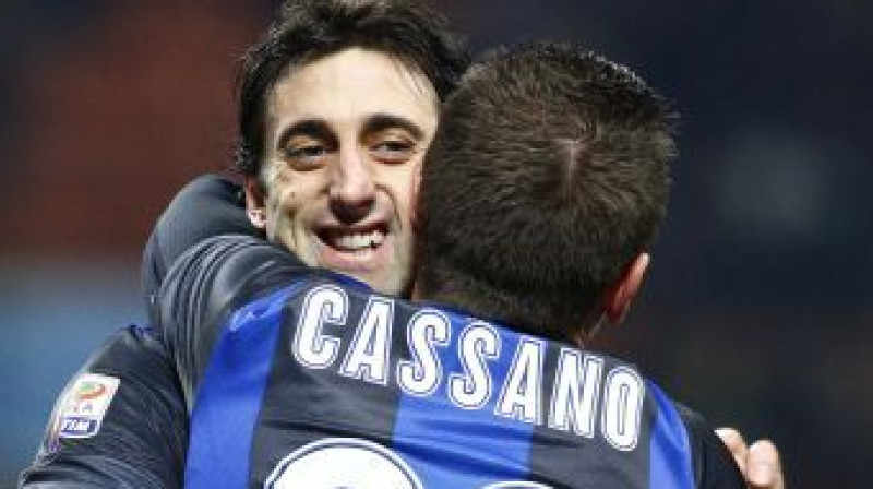 Djēgo Milito un Antonio Kasano
Foto: AFP/Scanpix