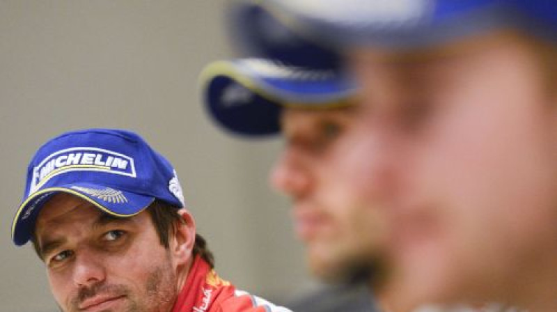 Sebastjēns Lēbs noskatās uz Sebastjēnu Ožjē un Madsu Ostbergu
Foto: AFP/Scanpix