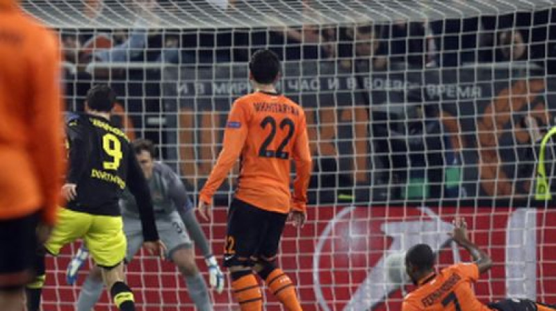 Roberts Levandovskis panāk izlīdzinājumu
Foto: AP/Scanpix