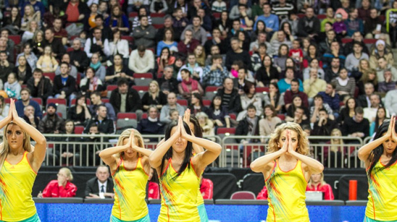 Karsējmeiteņu sniegums
Foto: Mikus Kļaviņš, vefriga.com