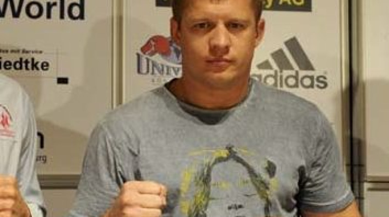 Jaroslavs Zavorotnijs
Foto: gorodokboxing.com