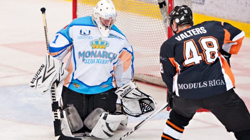 Renāram Valteram (attēlā) šajā spēlē vieni gūti vārti.
Foto: Vladislavs Proškins