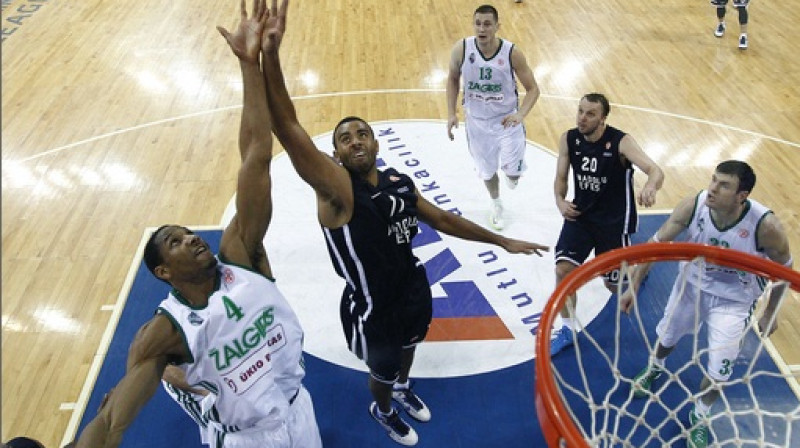 "Anadolu Efes" mājas spēle pret Kauņas "Žalgiri"
Foto: AFP/Scanpix