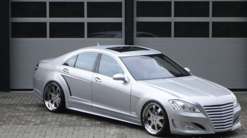 CSKA spēlētāja Alana Dzagojeva auto