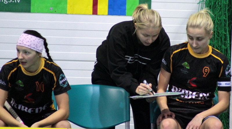 Edīte Bankava #9 (pa labi) "Rubenes" labā guva septiņus punktus
Foto: Juris Kalniņš