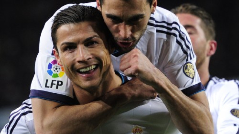 Krištianu Ronaldu un Alvaro Arbeloa
Foto: AFP/Scanpix