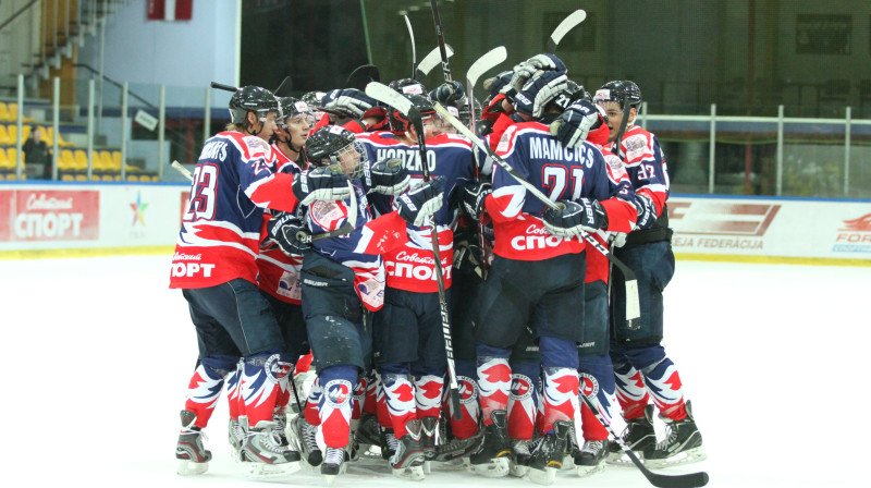 Hokeja klubs ''Liepājas metalurgs-2''.
Foto:skliepajasmetalurgs.lv