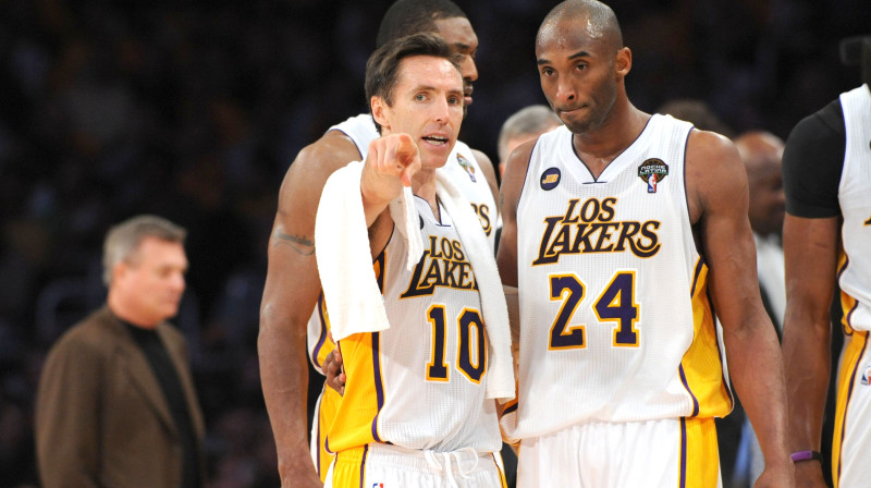 Stīvs Nešs un Kobe Braients
Foto: AFP/Scanpix