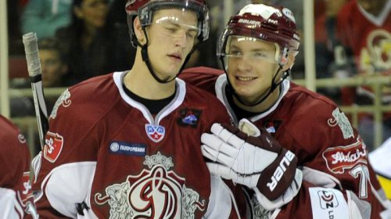 Miks Indrašis un Gunārs Skvorcovs
Foto: Romāns Kokšarovs, Sporta Avīze/f64