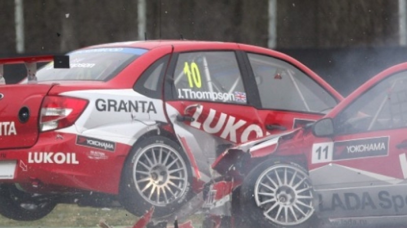 "Lada" mašīnu sadursme Moncā
Foto: fiawtcc.com