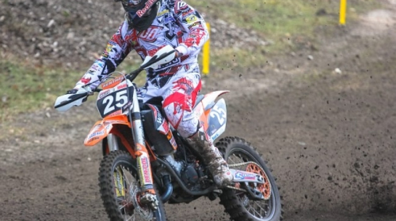 Pauls Jonass ceļā uz trešo vietu
Foto: Luc Wright (motocrossplanet.nl)
