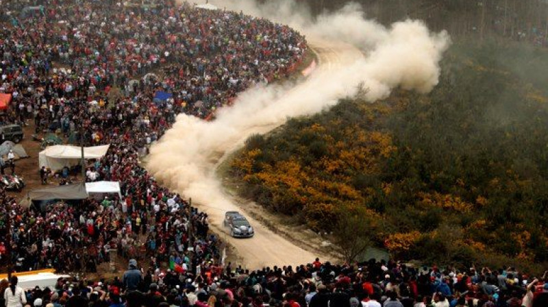 Skatītāju šajā posmā ir ārkārtīgi daudz
Foto: rallydeportugal.pt