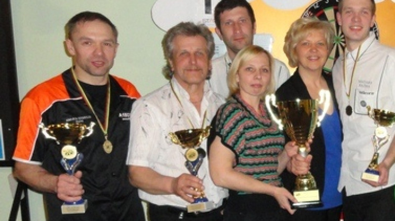 "LDSF Kauss 2013" Latvijas labākie šautriņu metēji