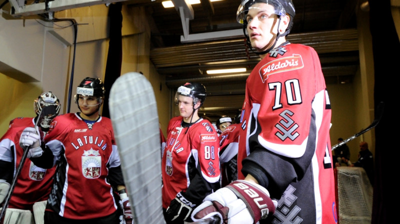 Miks Indrašis (priekšplānā)
Foto: Romāns Kokšarovs, Sporta Avīze, f64