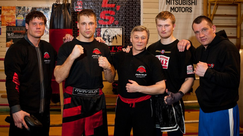 Mairis Briedis (otrais no kreisās), Vasīlijs Čerņigovs (centrā), Reinis Porozovs un Konstantīns Airihs (pirmais no labās).
Foto: Renārs Koris