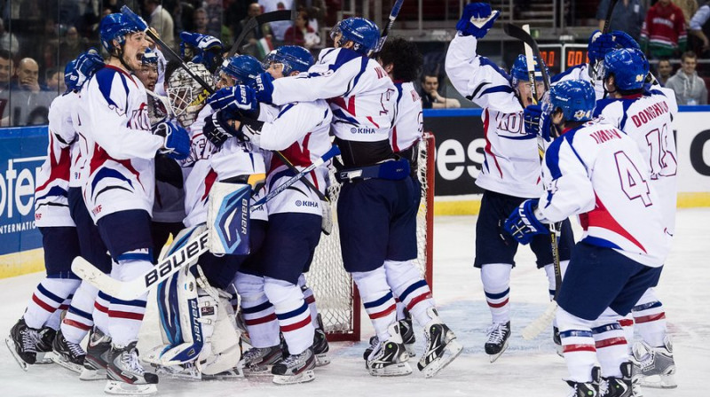 Korejiešu lielie prieki pēc uzvaras.