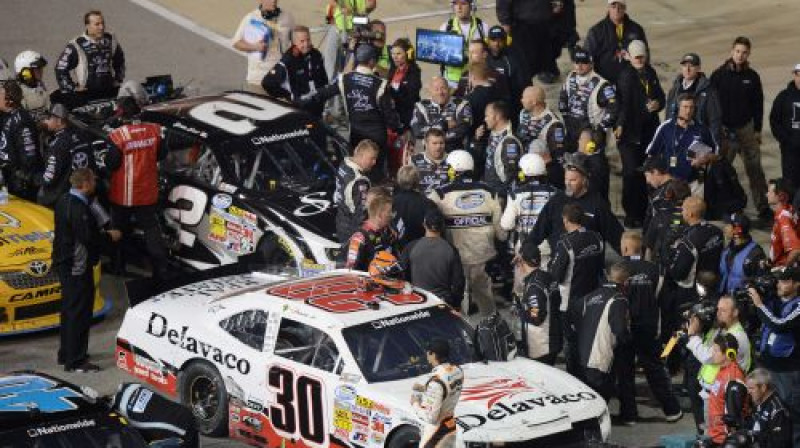 Grūstīšanās pēc NASCAR finiša
Foto: GETTY IMAGES NORTH AMERICA