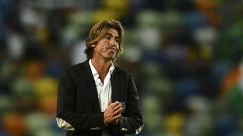 Jaunais "Crvena Zvezda" galvenais treneris Sa Pintu
Foto: AFP/Scanpix