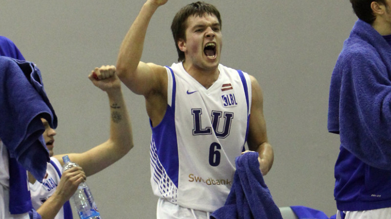 Mārcis Vītols: vai pirmās kārtas varonis būs tikpat neapturams arī "Latvijas Universitātes" mačā ar BK "Jelgava"?
Foto: Renārs Buivids