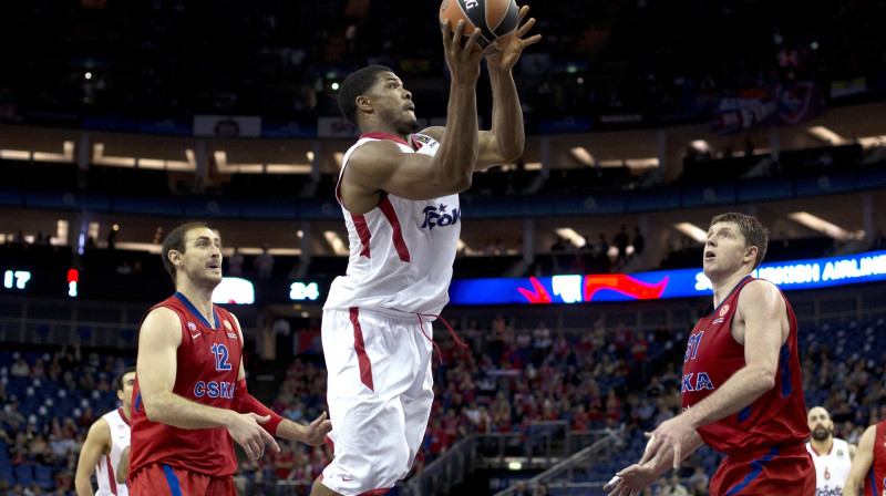 "Olympiacos" centra spēlētājs Kails Hainss Eirolīgas pusfinālā pret Maskavas CSKA
Foto: AFP/Scanpix