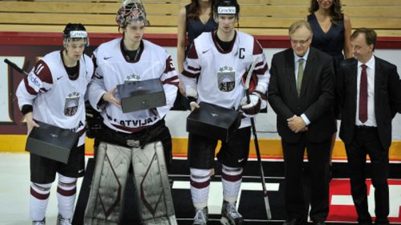 Kristaps Sotnieks, Kristers Gudļevskis un Lauris Dārziņš
Foto: Romāns Kokšarovs, Sporta Avīze, f64