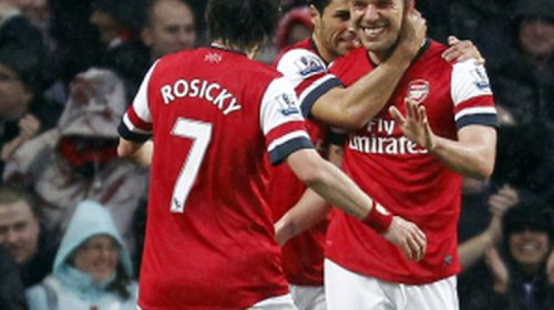 Lukašs Podoļskis pēc vārtu guvuma
Foto: AFP/Scanpix