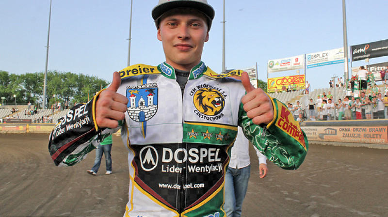 Emīls Saifutdinovs ceturto reizi pēc kārtas šosezon iekļuva spīdveja GP seriāla finālā un trešo reizi uzvarēja.