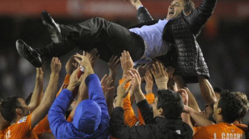 Filips Montanjē no "Real Sociedad" atvadījās ar iekļūšanu Čempionu līgā - nākamsezon Montanjē atgriezīsies dzimtenē un trenēs "Rennes"
Foto: AFP/Scanpix