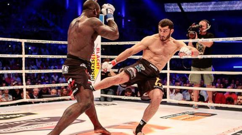 Mameds Halidovs cīņā ar Melvinu Manhofu
Foto: konfrontacja.com