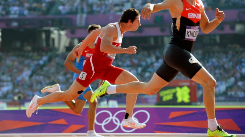Edgars Eriņš (centrā) Londonas olimpiādē
Foto: Romāns Kokšarovs, Sporta Avīze, F64