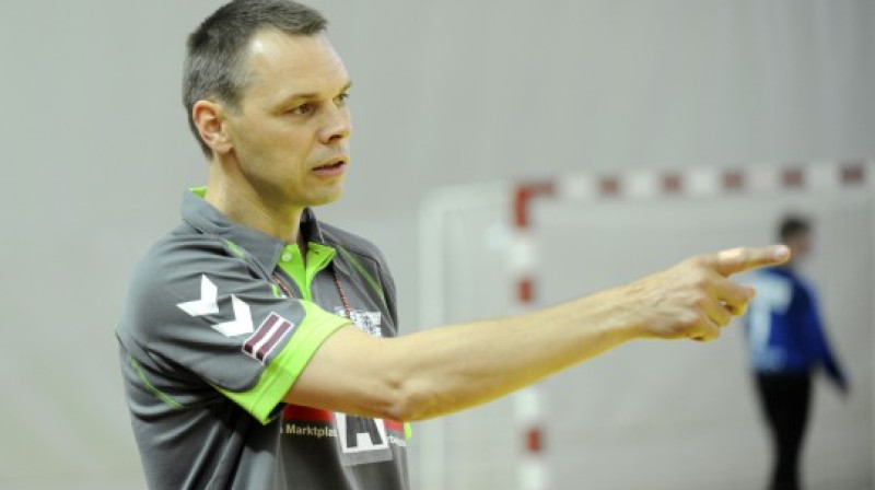 Latvijas handbola izlases nu jau bijušais galvenais treneris Valdis Labanovskis par lēmumu neturpināt ar viņu sadarbību uzzināja no ... LTV žurnālista nevis no tiem, kuri tā lēma.
Foto:...