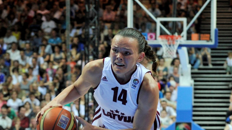 Anete Šteinberga
Foto: Romāns Kokšarovs, "Sporta Avīze", f64
