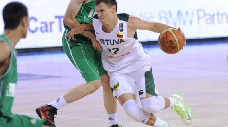 Lietuvas spēka uzbrucējs Deniss Krestiņins (200/1994)
Foto: www.prague2013.fiba.com