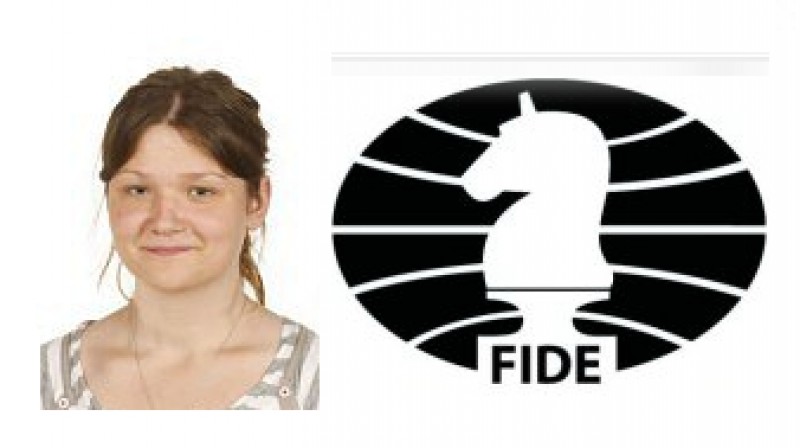 Laura Rogule un Pasaules šaha federācijas logo
Foto: fide.com