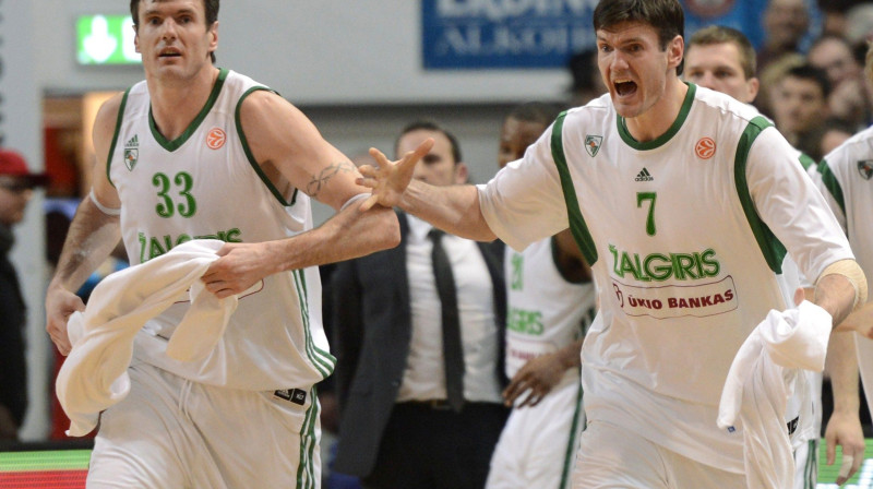 Kšištofs un Darjušs Lavrinoviči steidz palīgā valstsvienībai 
Foto: AFP/Scanpix