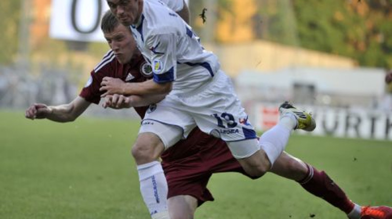 Nauris Bulvītis pret bosniešu pussargu Edinu Višču
Foto: Romāns Kokšarovs, Sporta Avīze, f64